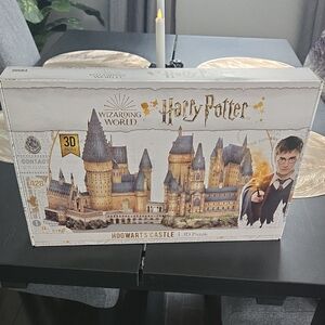 BNIB Harry Potter Hogwarts Castle 3D Puzzle 428 Pcs